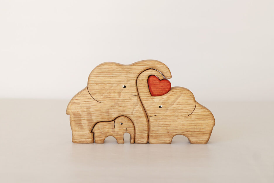 3 éléphants avec un coeur