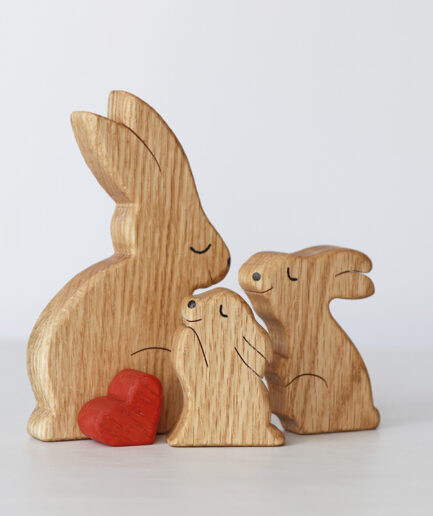 3 hares with a heart