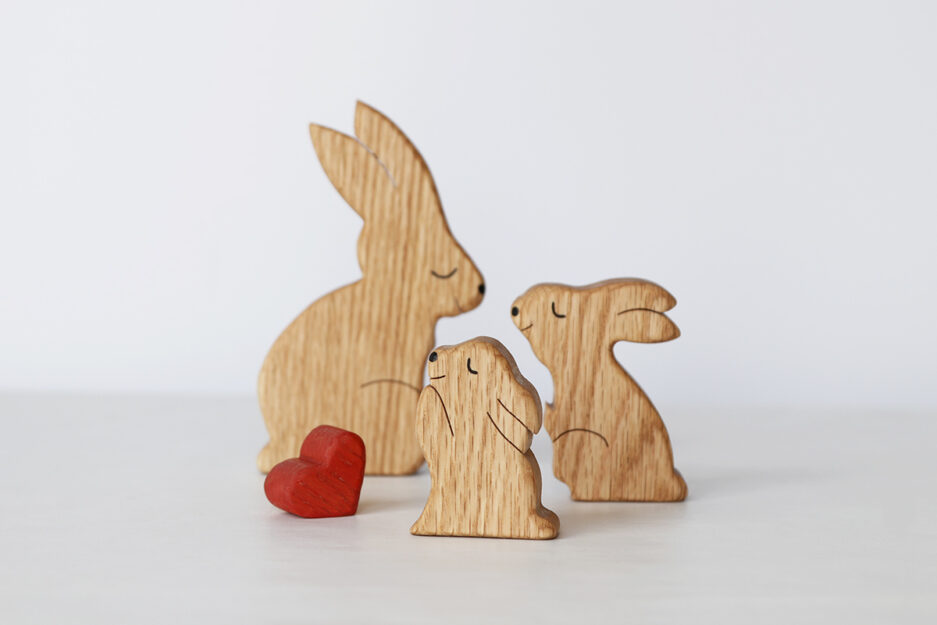 3 hares with a heart