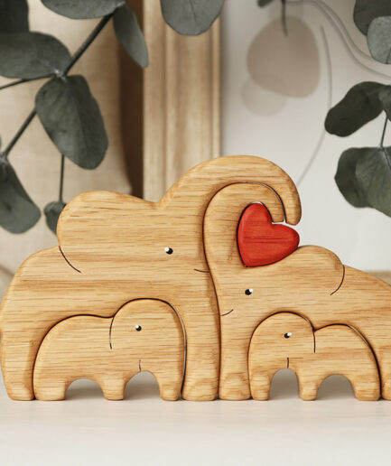 4 elephants with a heart