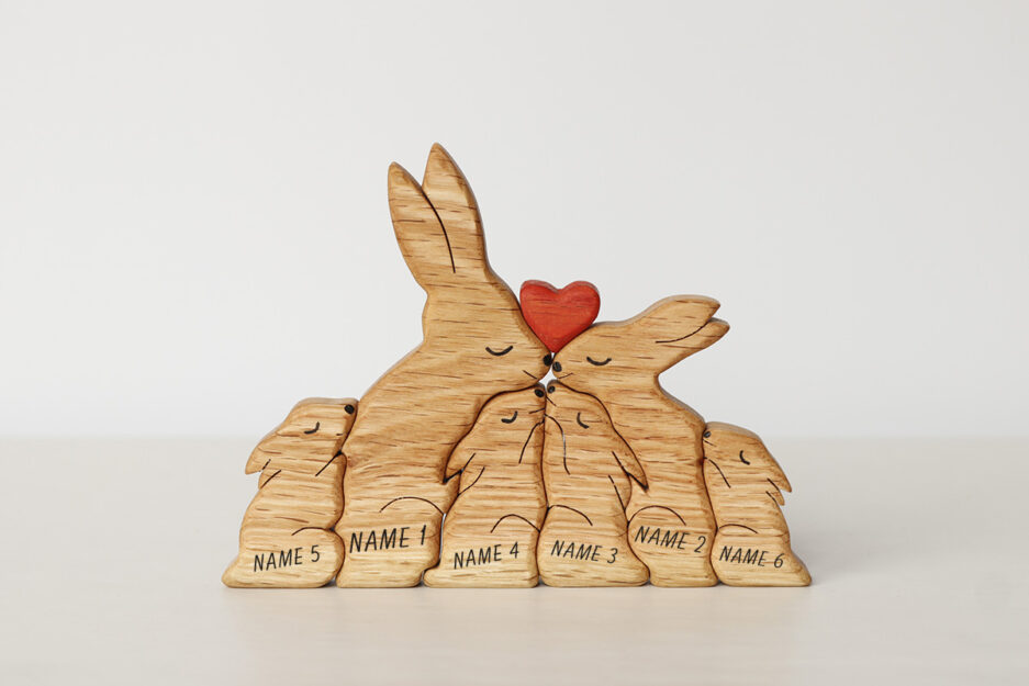 6 hares with a heart