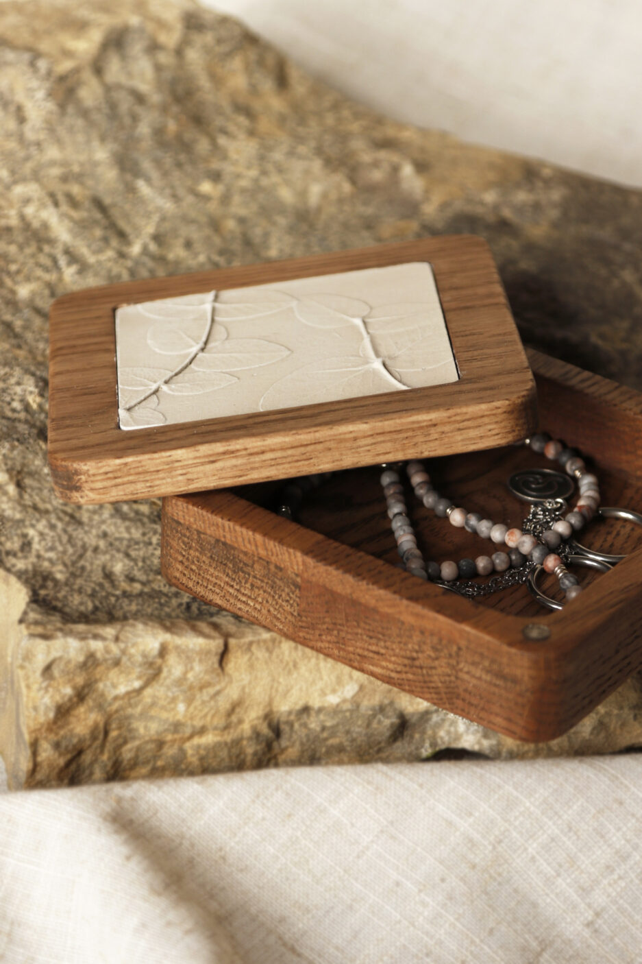 Wooden jewelry box