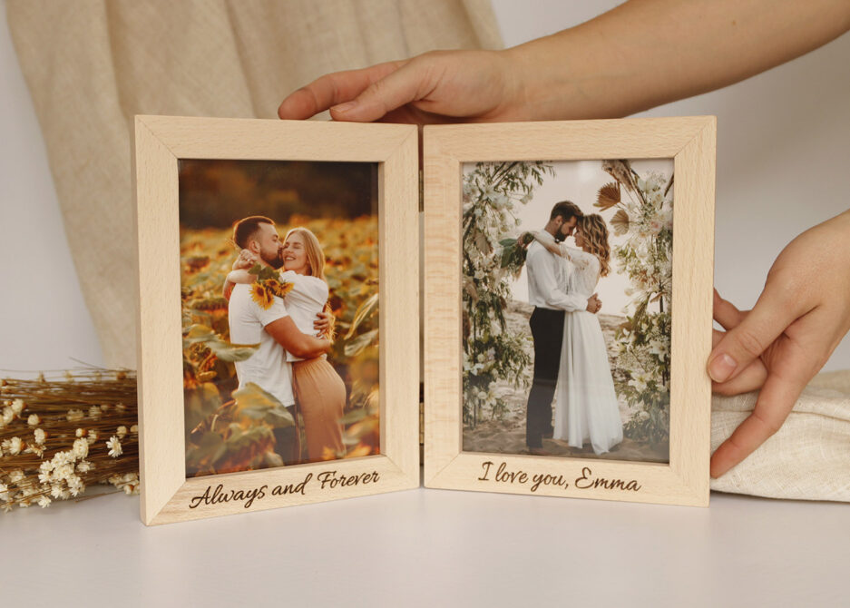 double photo frame made of wood