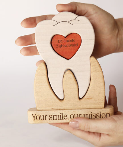 Decoración de dientes de madera