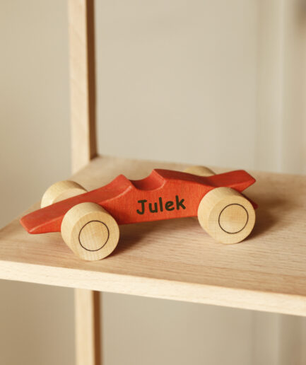 Figura de coche de carreras 2